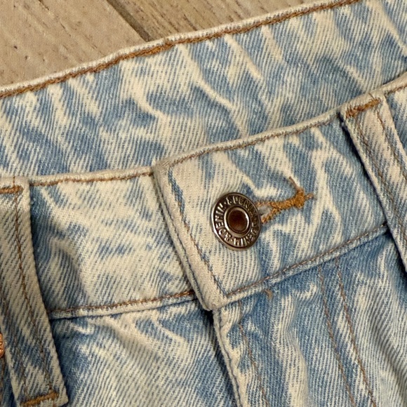 & Denim Light Blue baggy low waist Distressed Jeans size 6 - Picture 5 of 7